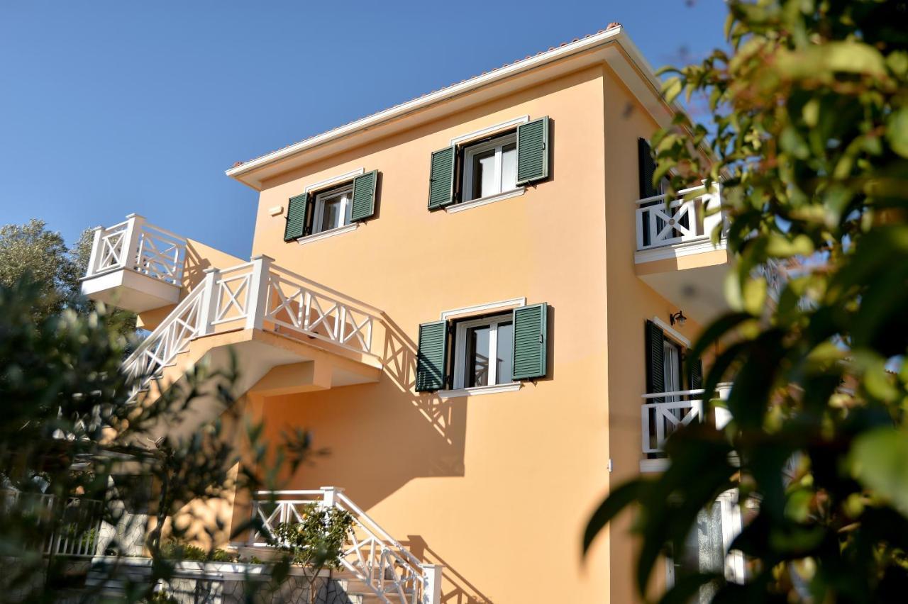 Villa Reverenza Ликсури Экстерьер фото