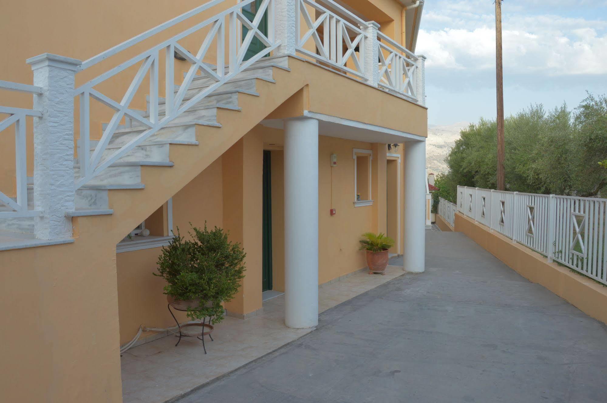 Villa Reverenza Ликсури Экстерьер фото